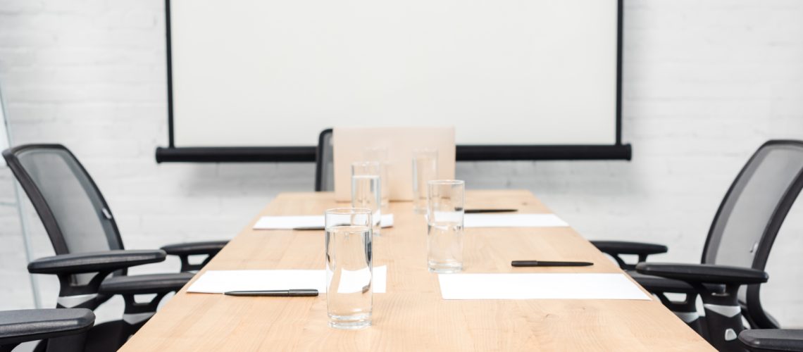 4 Factors to Consider When Renting a Meeting Space