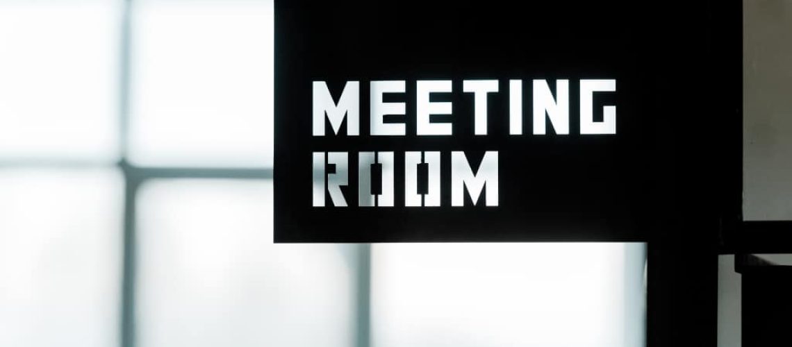 the-positive-impact-of-modern-meeting-room-features-on-collaboration
